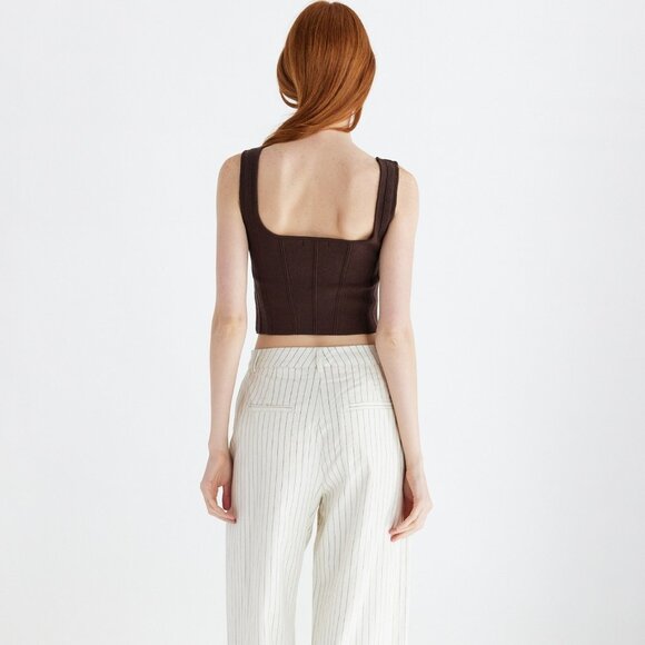 Millie Structured Crop Tank Top - Brown - Picture 4 of 4